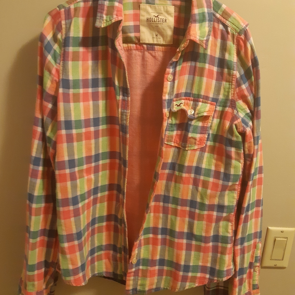 Hollister shirt